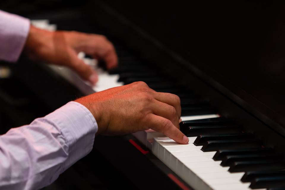 The Copper Piano - Dueling Pianos