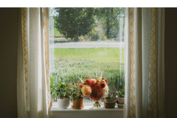 Bouquet in the Window