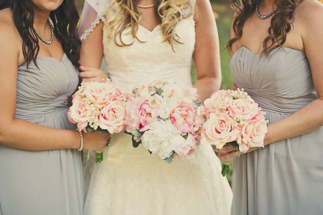 Holly's Wedding Flowers