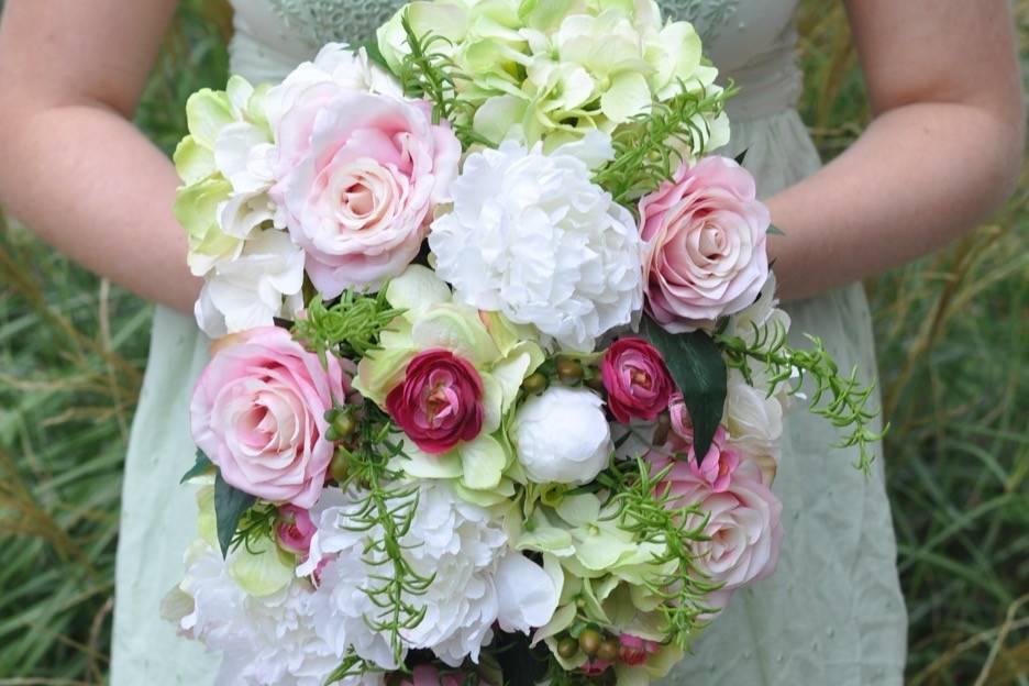 Holly's Wedding Flowers