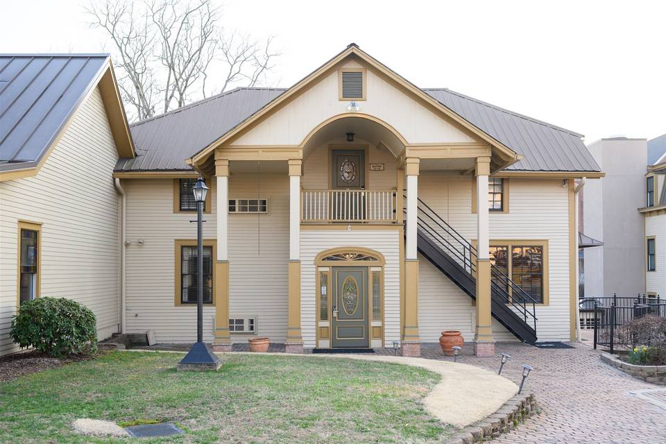 The Smith House Historic Inn