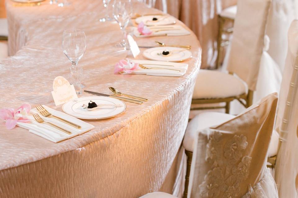 Serpentine Wedding Table