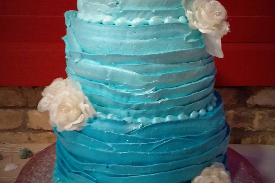 Blue ombre textured cake