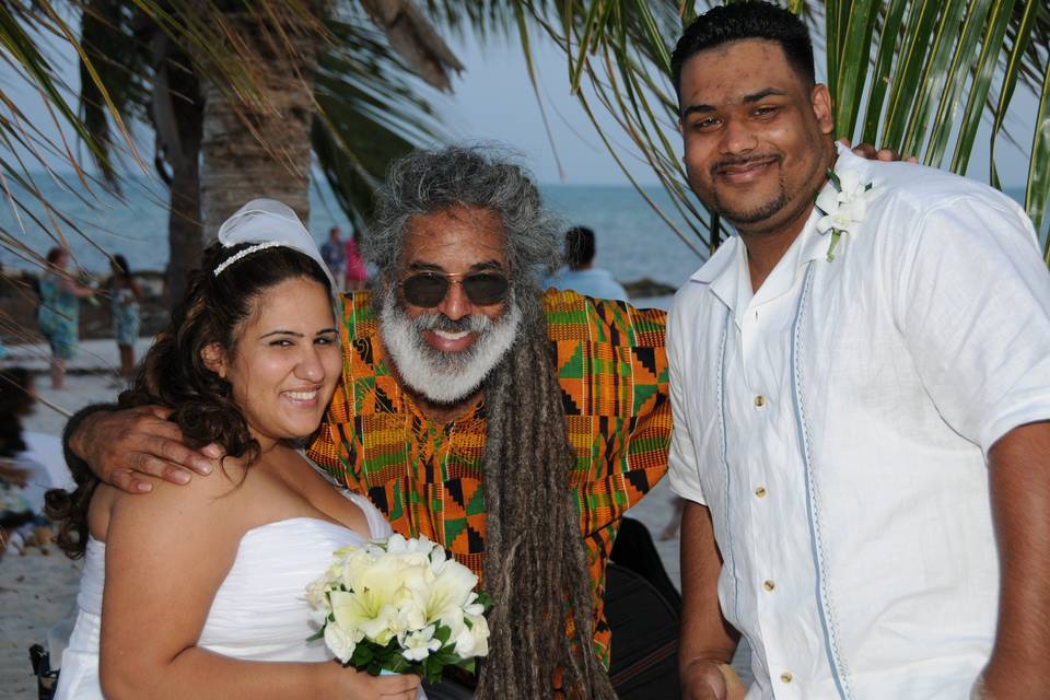 Ruben and Nicole, one of my first ceremonies! Smathers Beach, Key West, Florida.