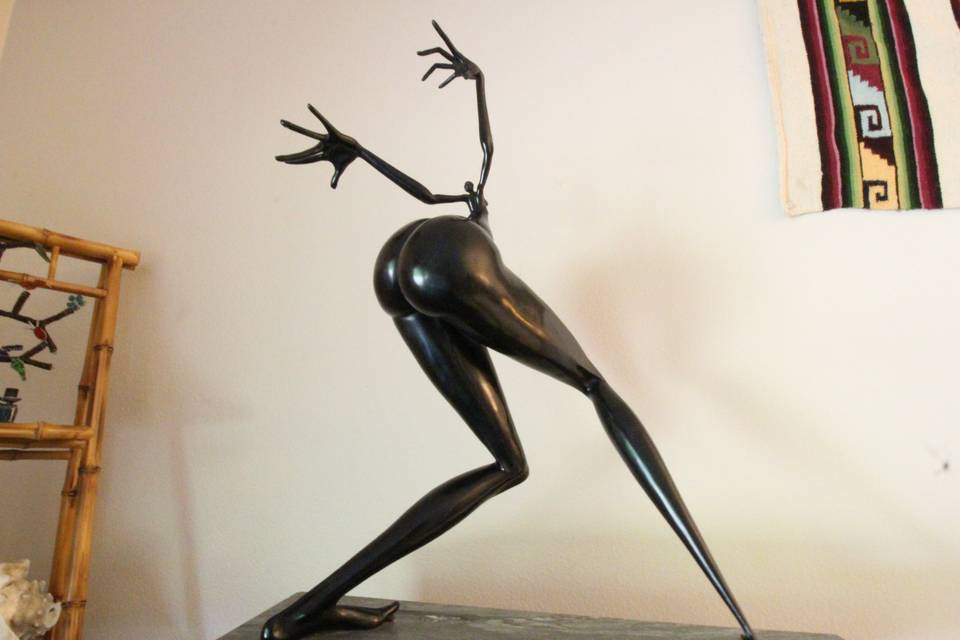 Taji Sculpture