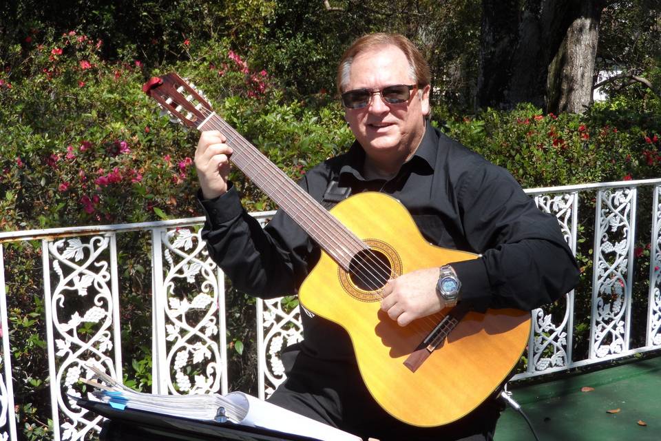 Eric Lesko Classical Guitarist