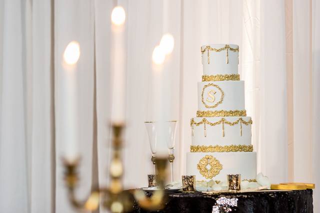 NYE Wedding Cake