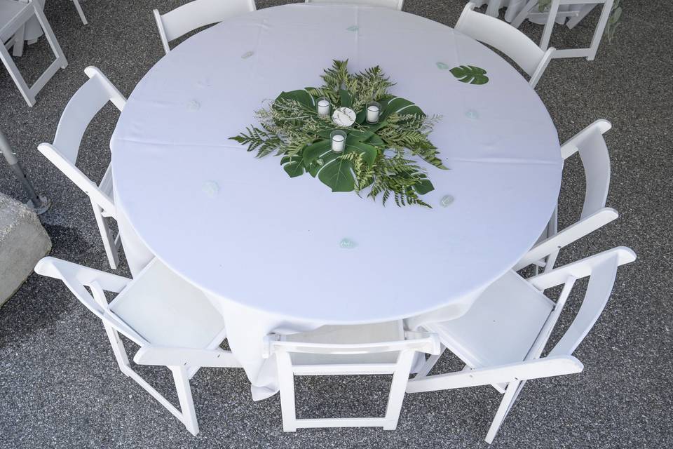 Round tables with linens