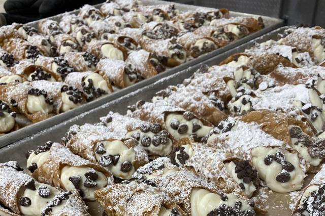 Dessert - Cannoli