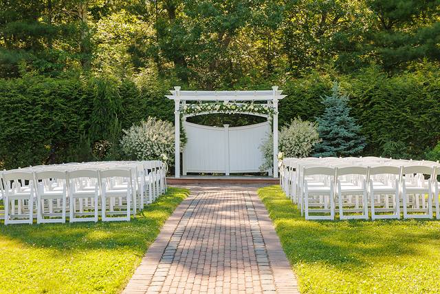 Miraval Gardens by Wedgewood Weddings