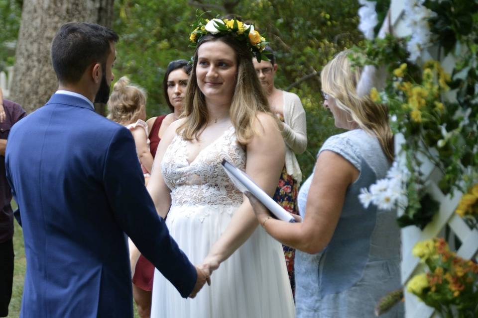 Summer backyard ceremony