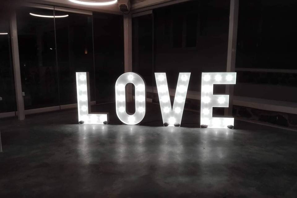 Santorini love sign