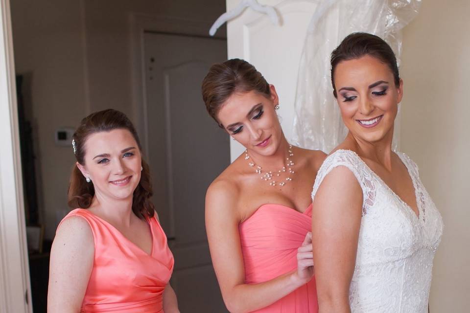 Assisting the bride