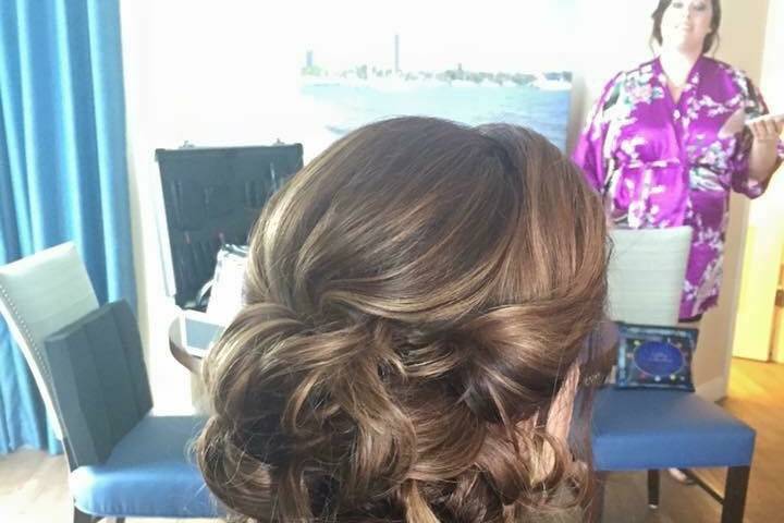 Whitney Zervos Hair & Makeup Design