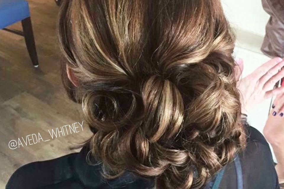 Whitney Zervos Hair & Makeup Design