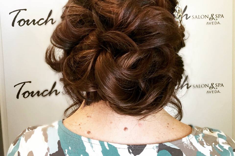 Whitney Zervos Hair & Makeup Design
