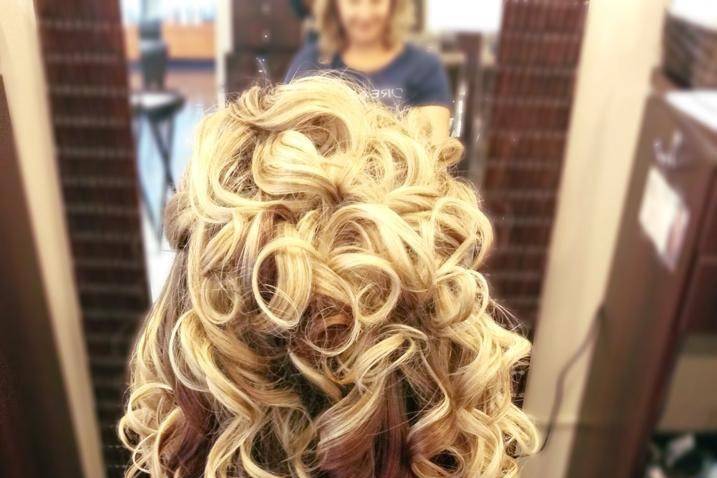Whitney Zervos Hair & Makeup Design