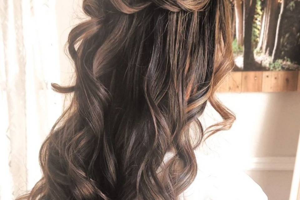 Bridal half-up half-down