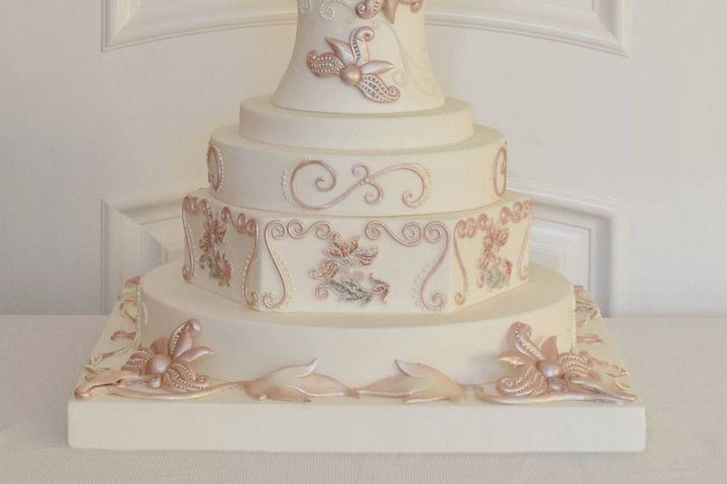 Elegant cake