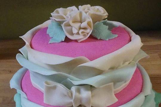 Two tier cake with ribbon