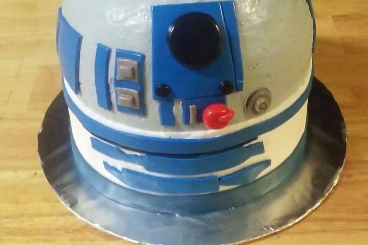 R2-D2 star wars cake