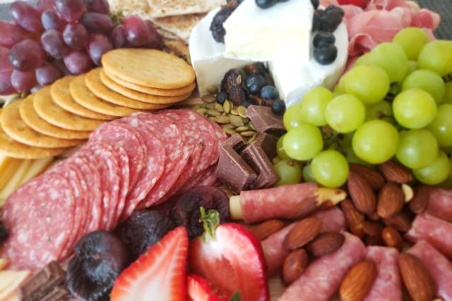 Mini grazing cheese board