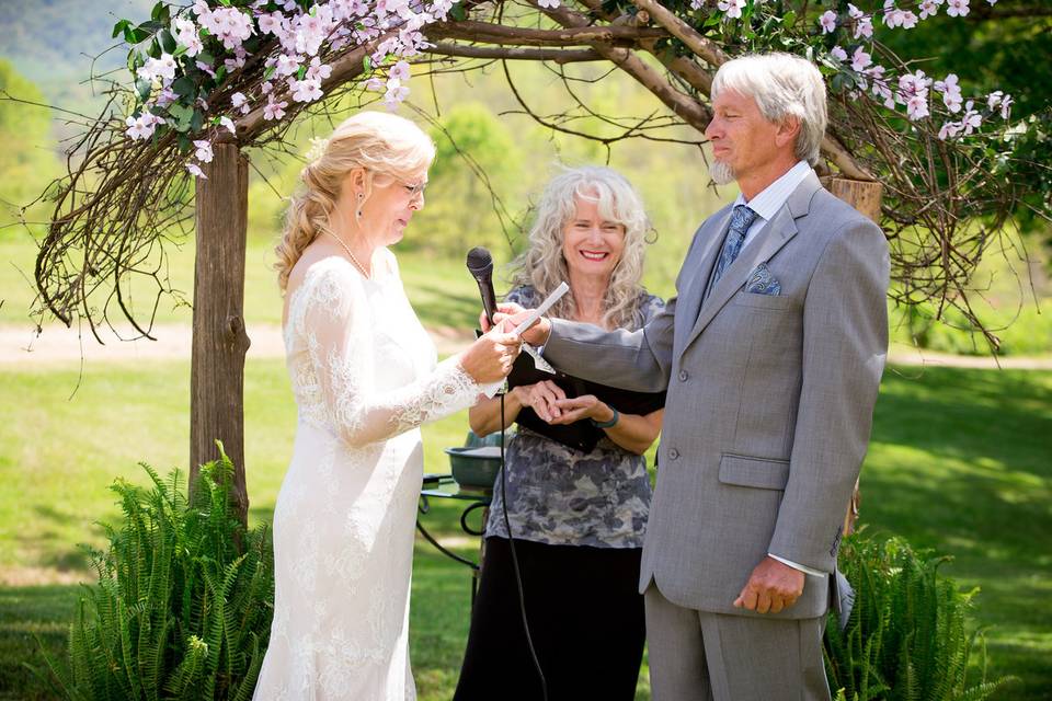 Bride reading her vows