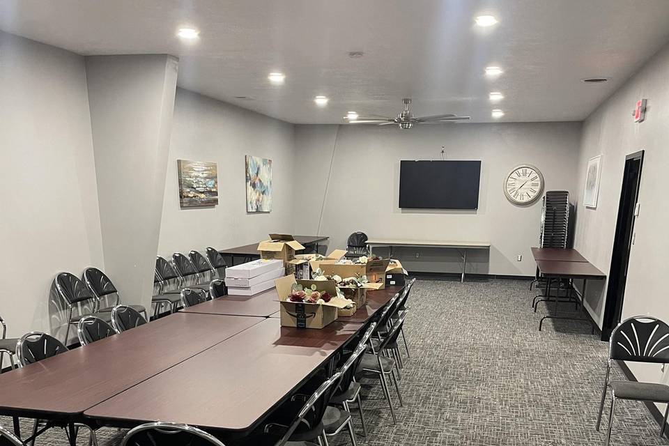 Conference room, many uses