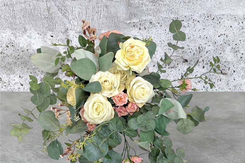 Soft bridal bouquet