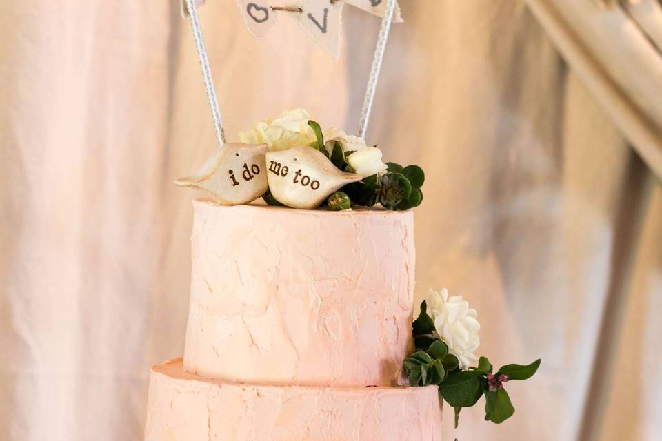 Sunshine Ranch | Wedding Cake