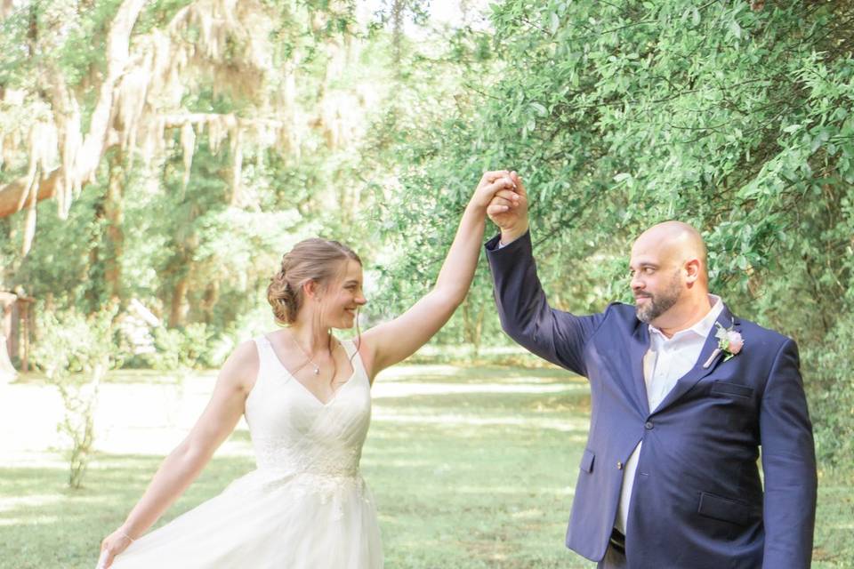 Bride and groom outdoor image