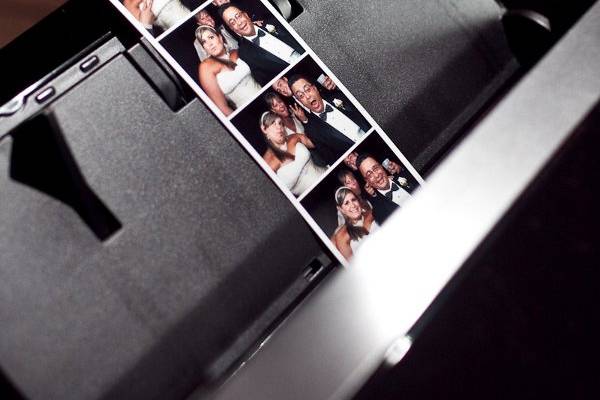 Photobooth Printout of the bride and her family