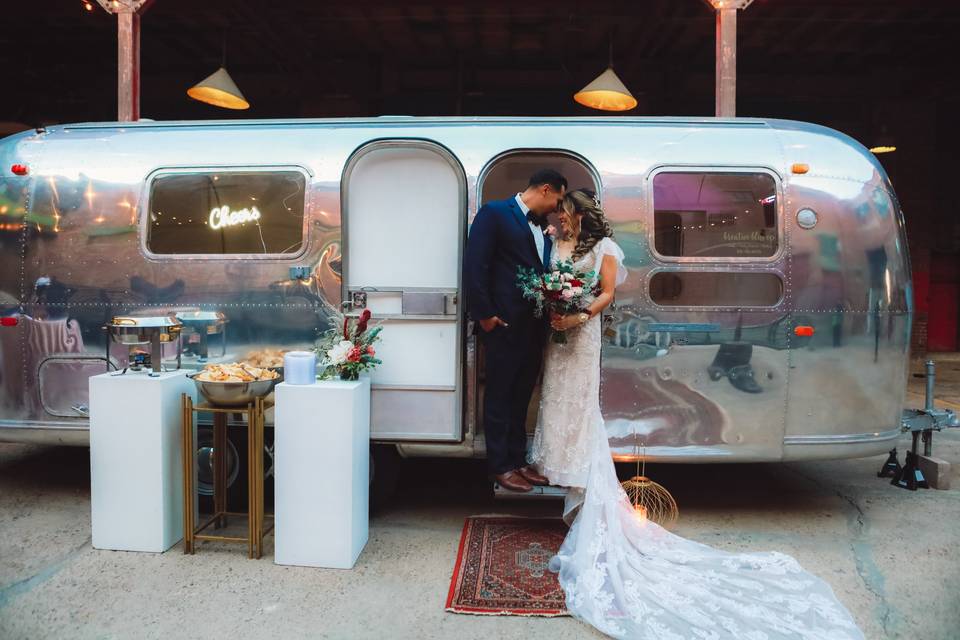 Cute RV wedding session