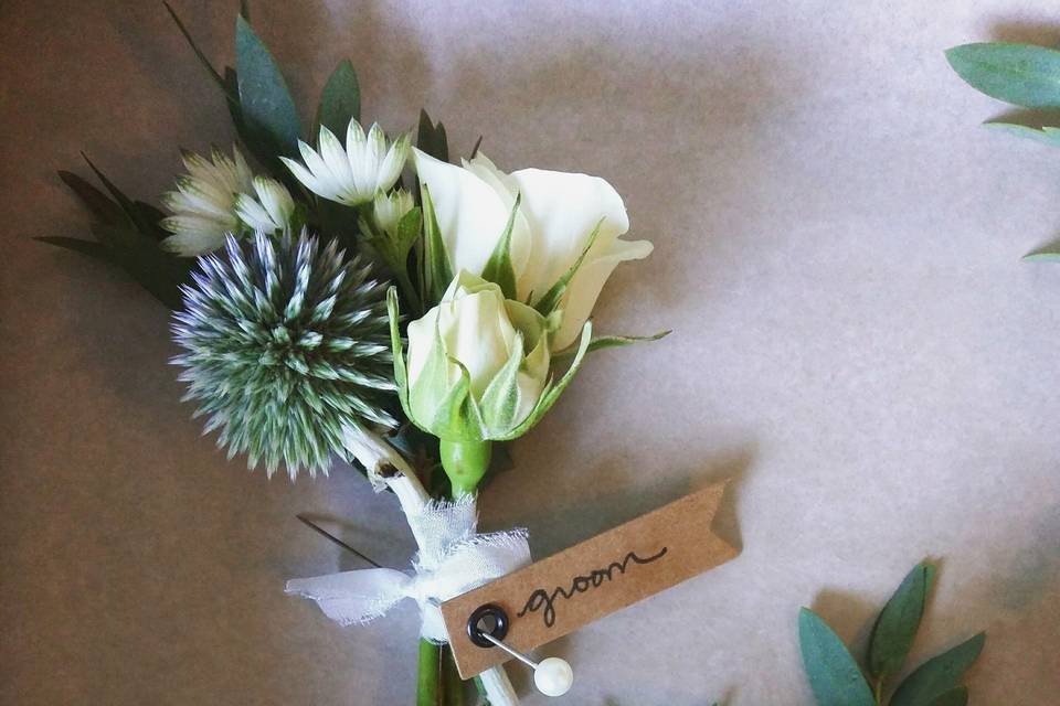 Succulent boutonniere