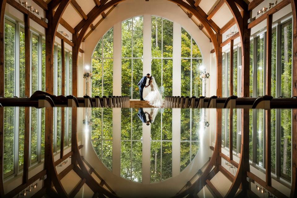 Ashton Gardens Mirror Shot - Taun Henderson Photography & Film
