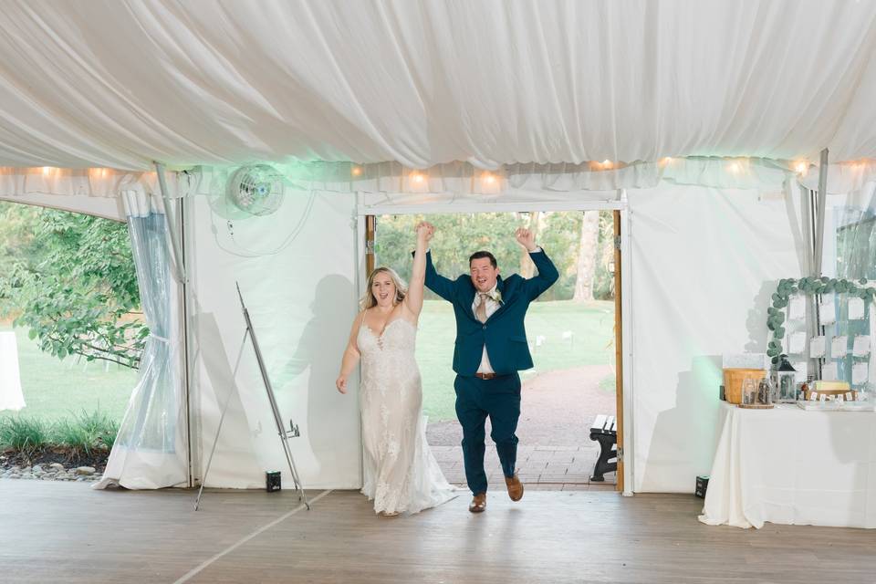 Intro bride & groom