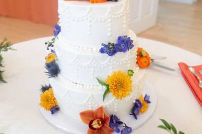 Cake with fresh florals
