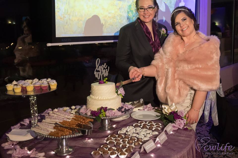 Cutting the cake