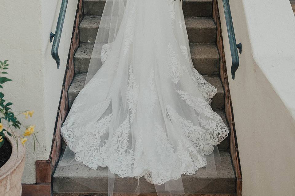 K&L bridal veil