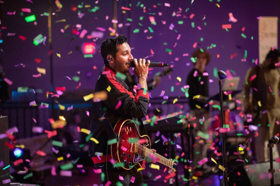 Singing with confetti