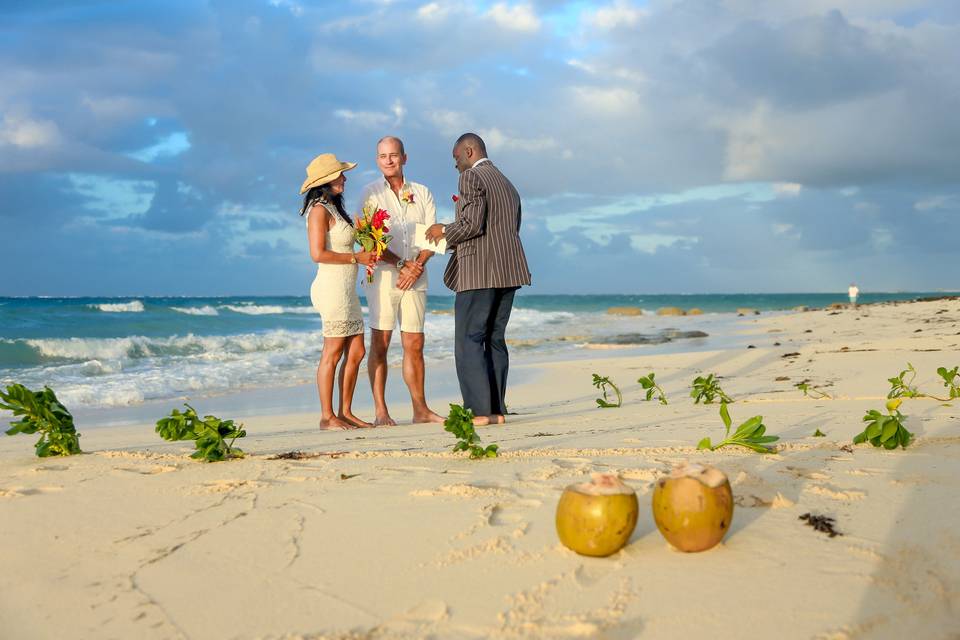 Beach Wedding Nassau Bahamas