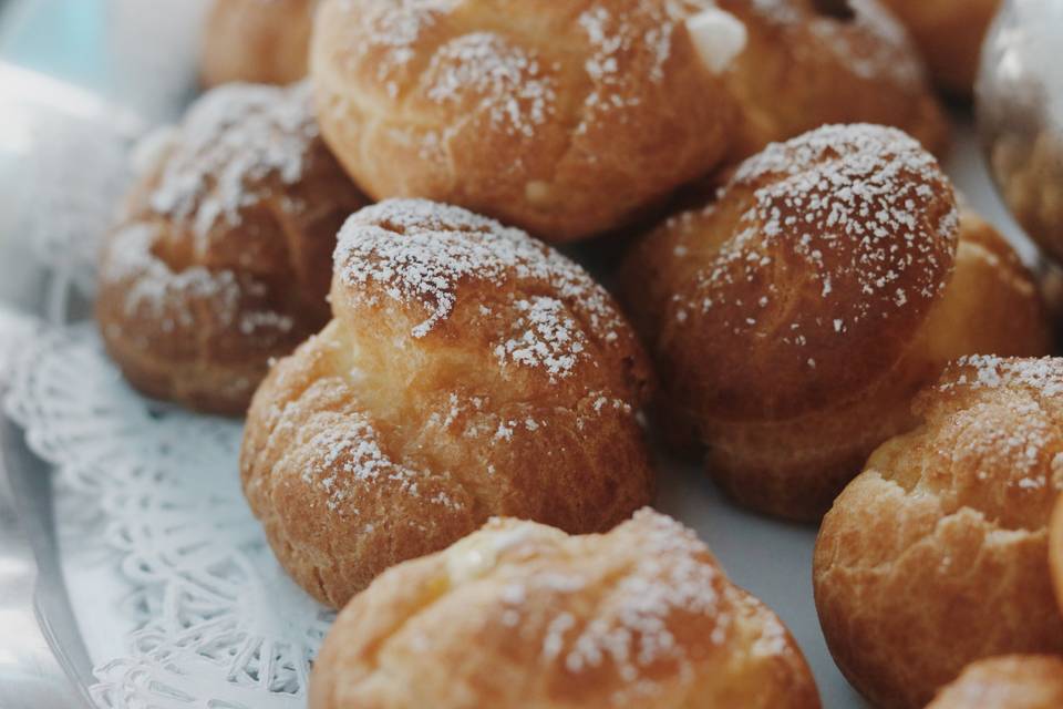 Cream puffs