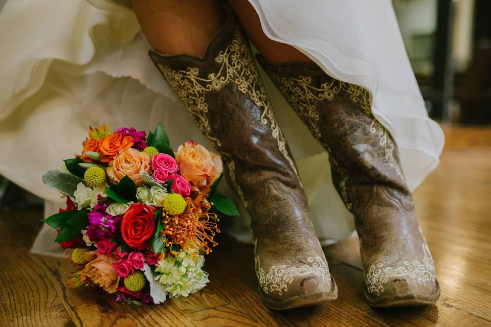 Shoes and bouquet