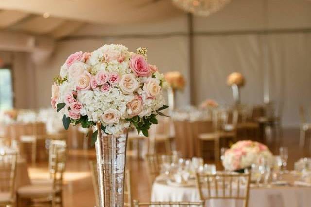 The Wedding Designer*Susan Foy