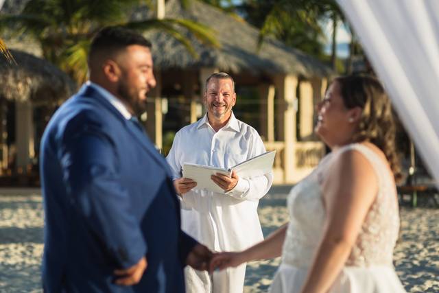 Intimate beach weddings