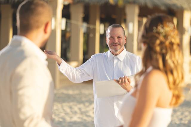 Aruba Officiant