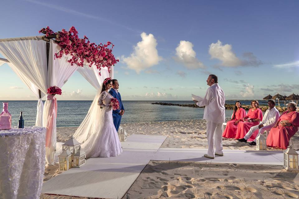 Meaningful Beach Weddings