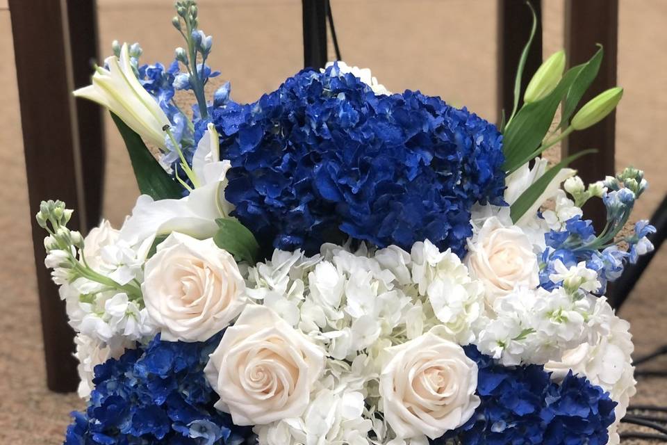 Floor/Podium Arrangement - Med