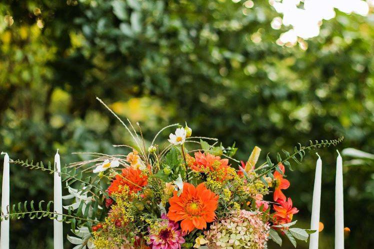 Floral centerpiece