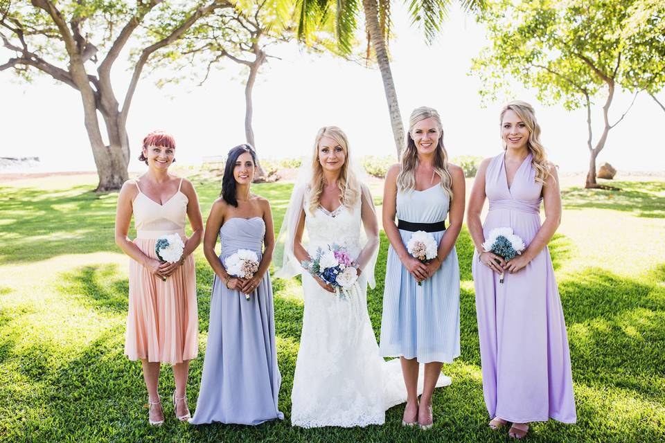 The bride with her bridesmaids